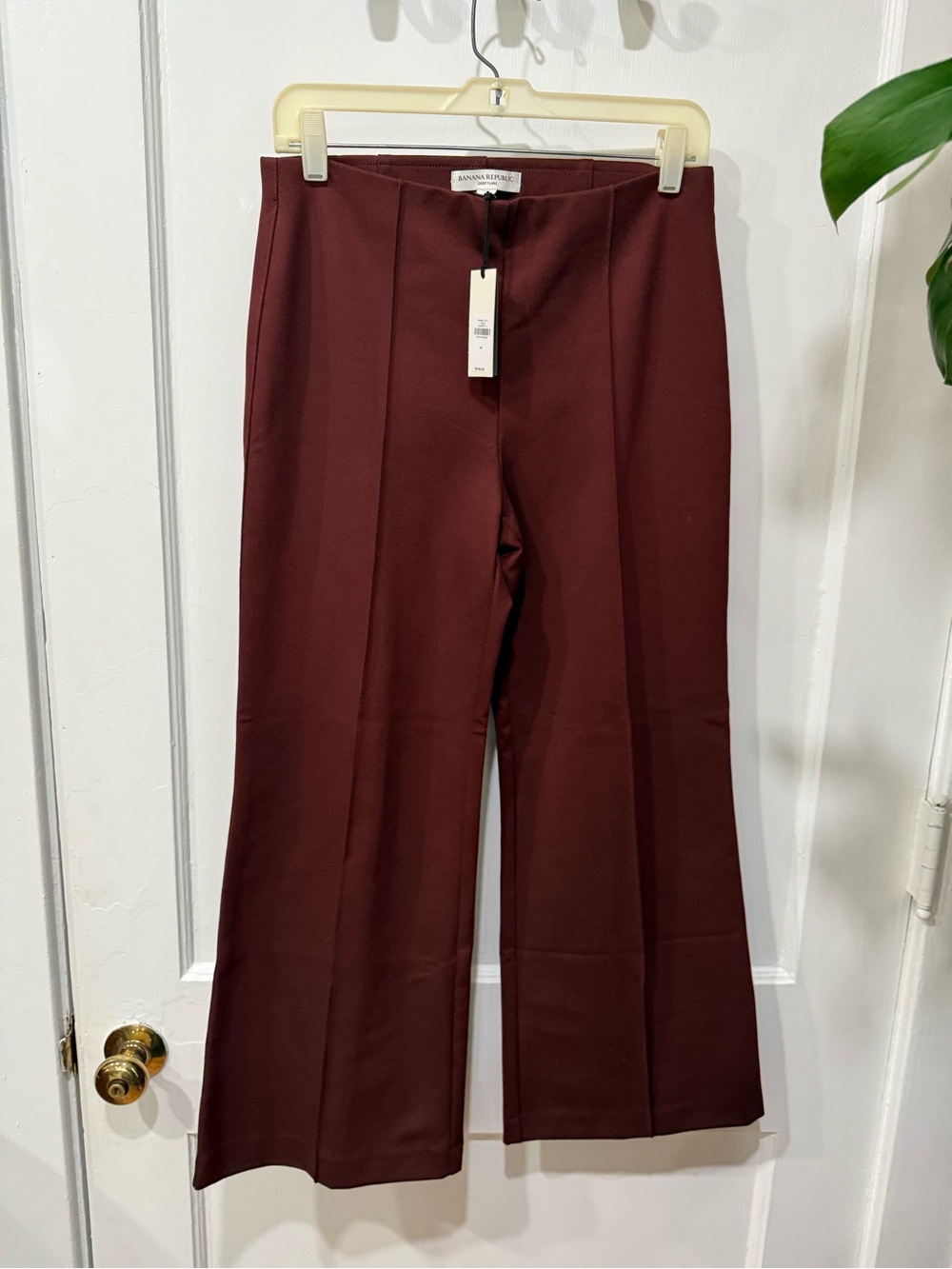 Banana Republic Crop Flare Deep Wine Wide-Leg Ponte Pants NWT Size Medium